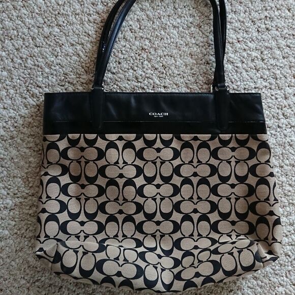 Coach Signature logo Tote - Picture 1 of 11